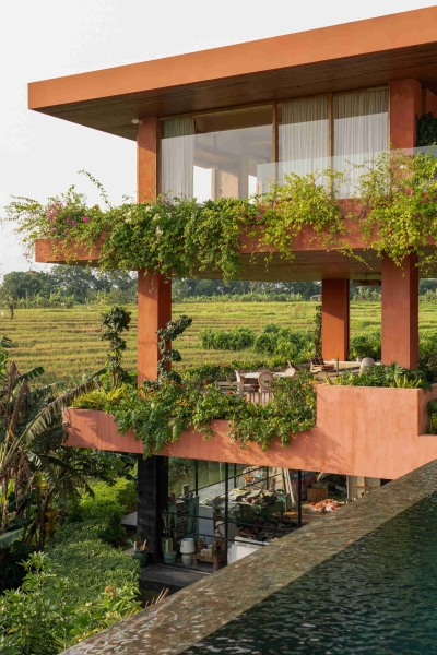 How a Painter and Architect Built a House Around Their Art Collection