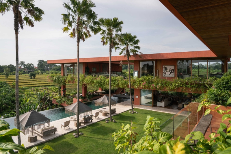 How a Painter and Architect Built a House Around Their Art Collection