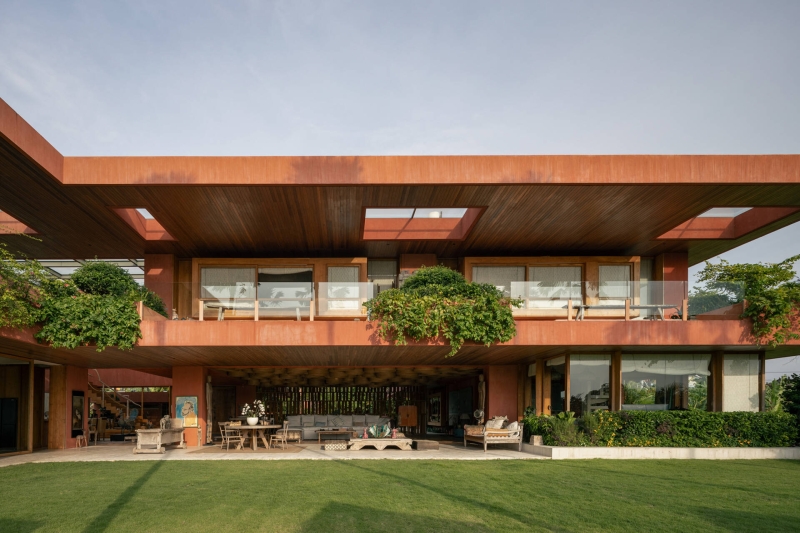 How a Painter and Architect Built a House Around Their Art Collection