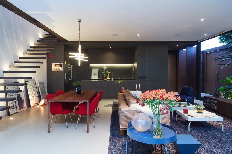 How an Architect Built His Own Home to Feel Invisible From the Street