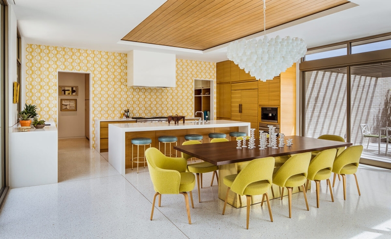 Inside a Mid Century Makeover Perched Above California&rsquo;s Coachella Valley