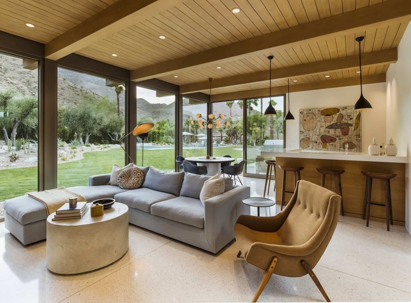 Inside a Mid Century Makeover Perched Above California&rsquo;s Coachella Valley