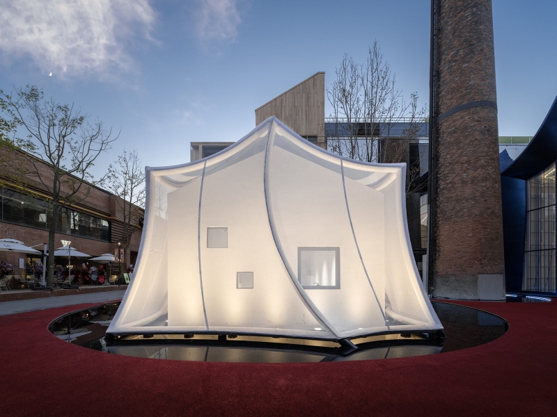 Klein Blue Hills and White Cliff | Wutopia Lab