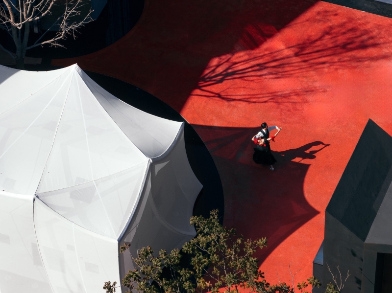 Klein Blue Hills and White Cliff | Wutopia Lab