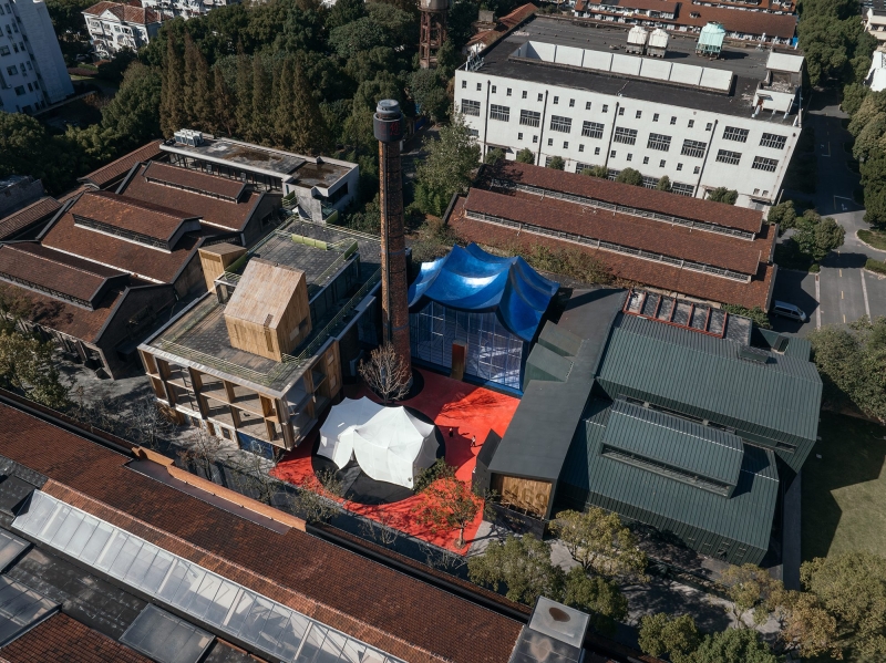 Klein Blue Hills and White Cliff | Wutopia Lab