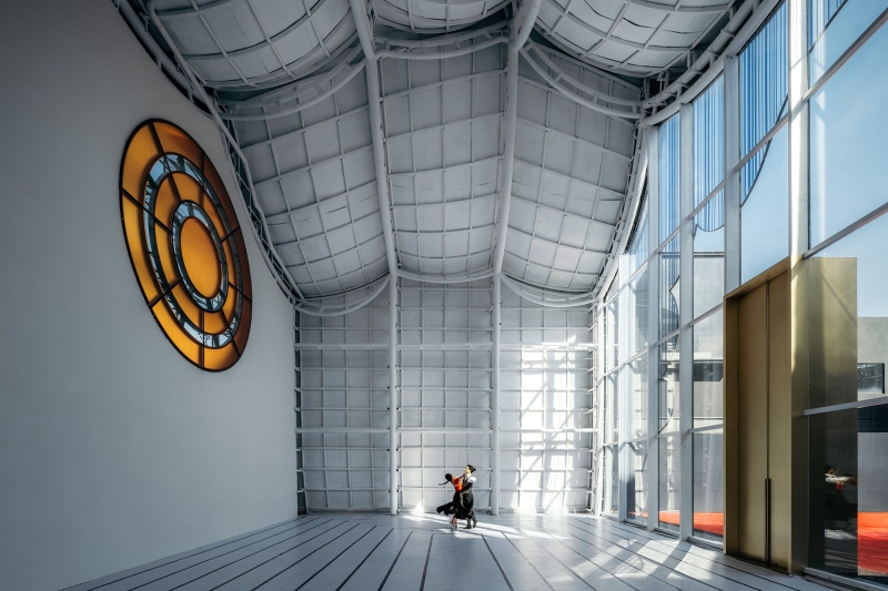 Klein Blue Hills and White Cliff | Wutopia Lab