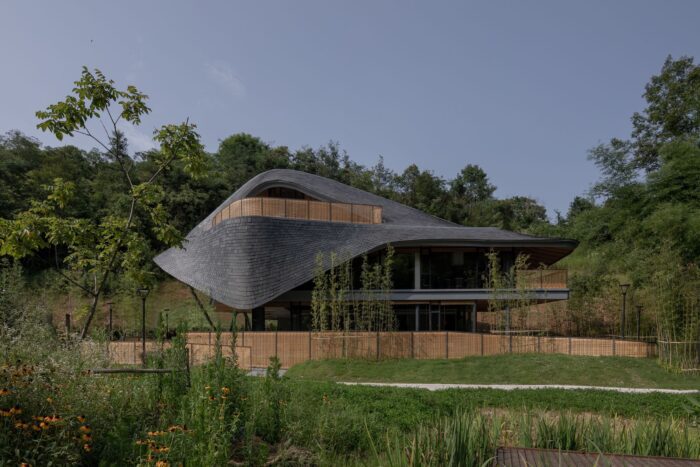 Linpan Cloud Eye: Chengdu Dayi Rural Neighborhood Center | Archi-Union Architects