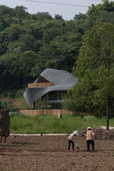 Linpan Cloud Eye: Chengdu Dayi Rural Neighborhood Center | Archi-Union Architects