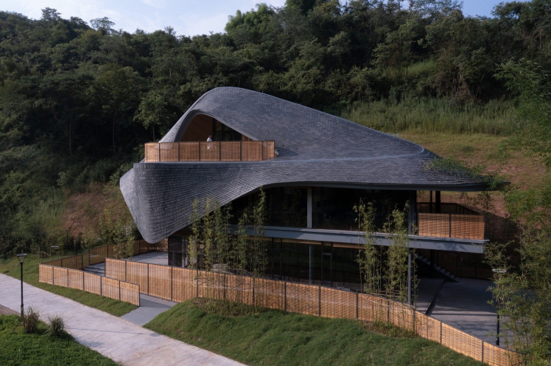 Linpan Cloud Eye: Chengdu Dayi Rural Neighborhood Center | Archi-Union Architects