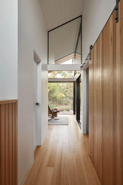 Living on the Edge of a Park Changed How This Home Was Designed