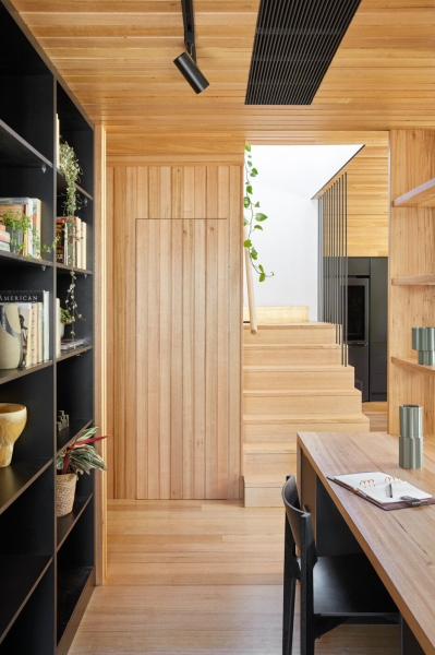 Living on the Edge of a Park Changed How This Home Was Designed