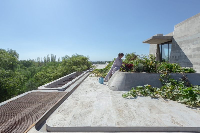 OF. Brutal Honesty Mountain House | OF. Studio