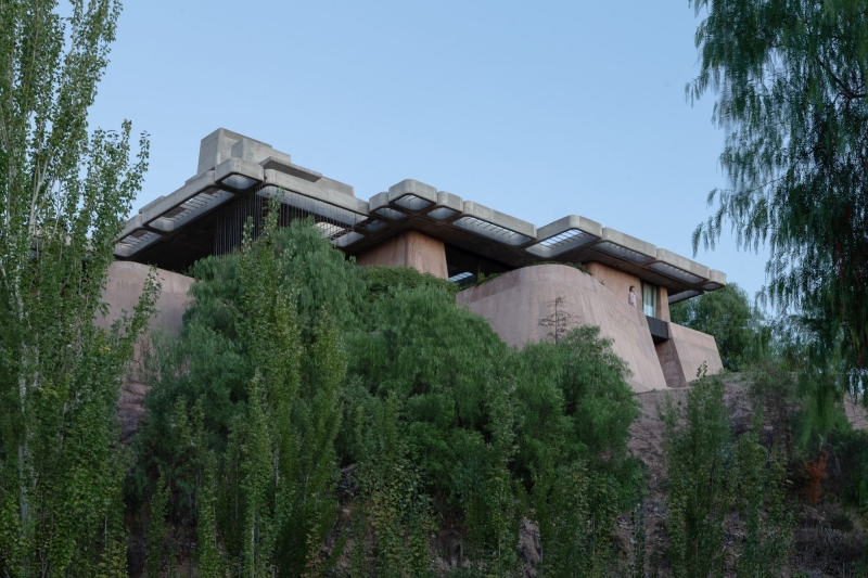 OF. Brutal Honesty Mountain House | OF. Studio