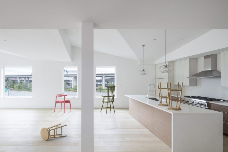 Outlier Lofts | French 2D