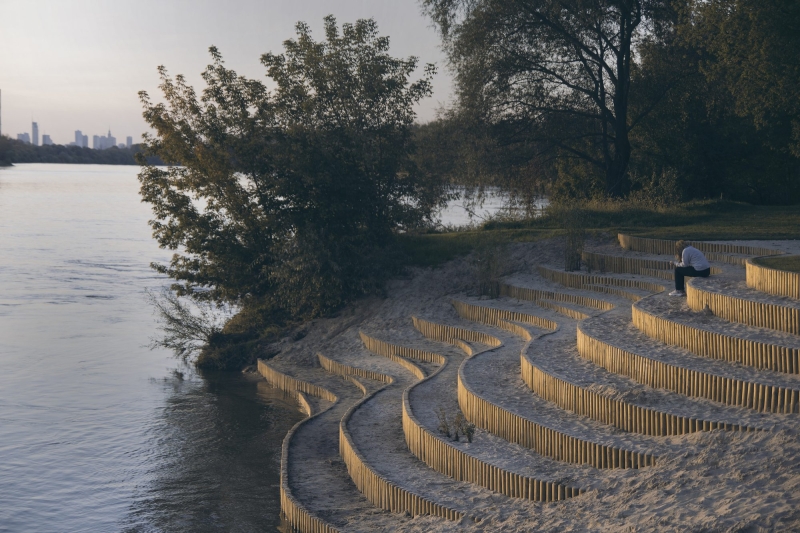 Recreational Area at the Vistula Riverside | Karol Zurawski
