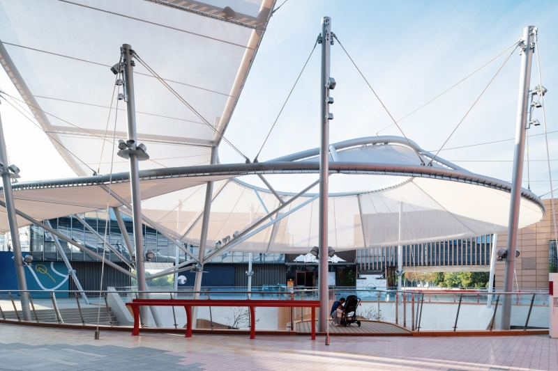 The Floating Courtyard &ndash; Underground Entrance Plaza Renovation | Deep Origin Lab