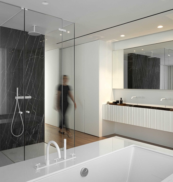 The Modern Home Where Concrete Stripes Shape Both the Exterior and Interior