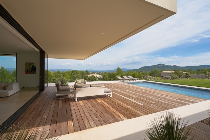 The Modern Home Where Gardens Run Through The Architecture