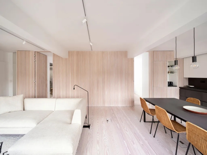 The Wood Slat Wall that Changed Everything inside this London Apartment