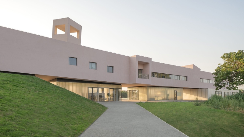 The Xue Village Community and Tourist Service Center | Studio 10