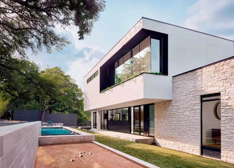 This Austin Ranch House Renovation Added Light, Height and a Whole New Storey