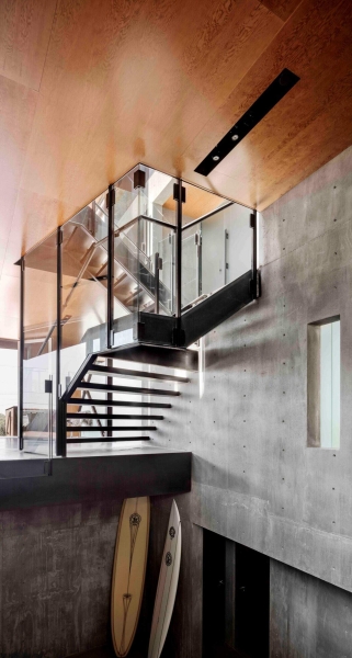 Why This Modern California House Puts the Living Room on the Top Floor