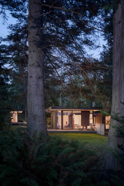 A Family&rsquo;s Forest Getaway Takes Shape as a Series of Modern Cabins