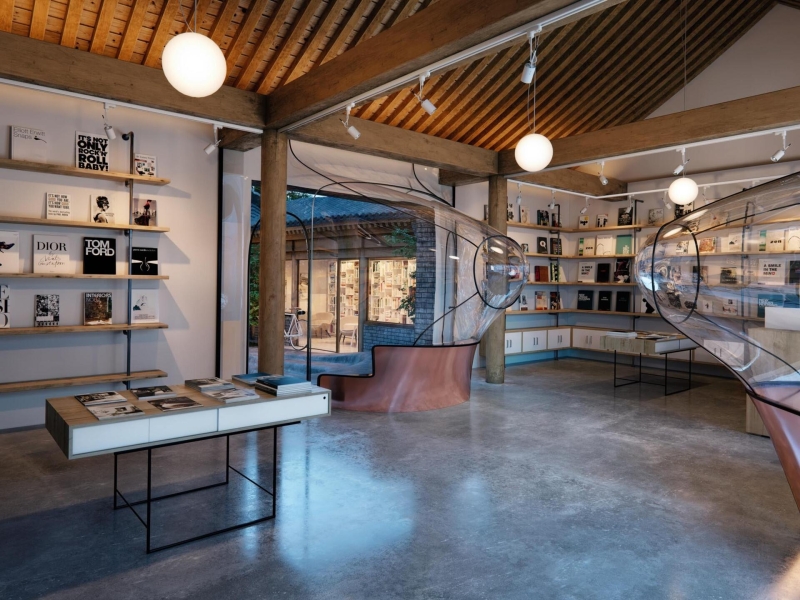 A Historic Hutong Reinvented With Glass That Warps Light and Space