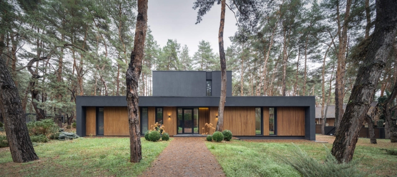 A House Built for Quiet Living in the Forest