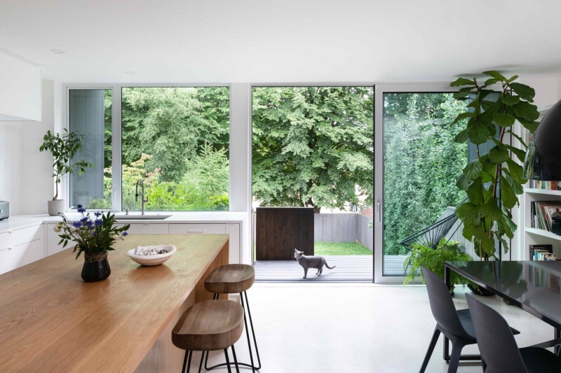 Behind the Dark Shingles, a Light Filled Vancouver Home Unfolds