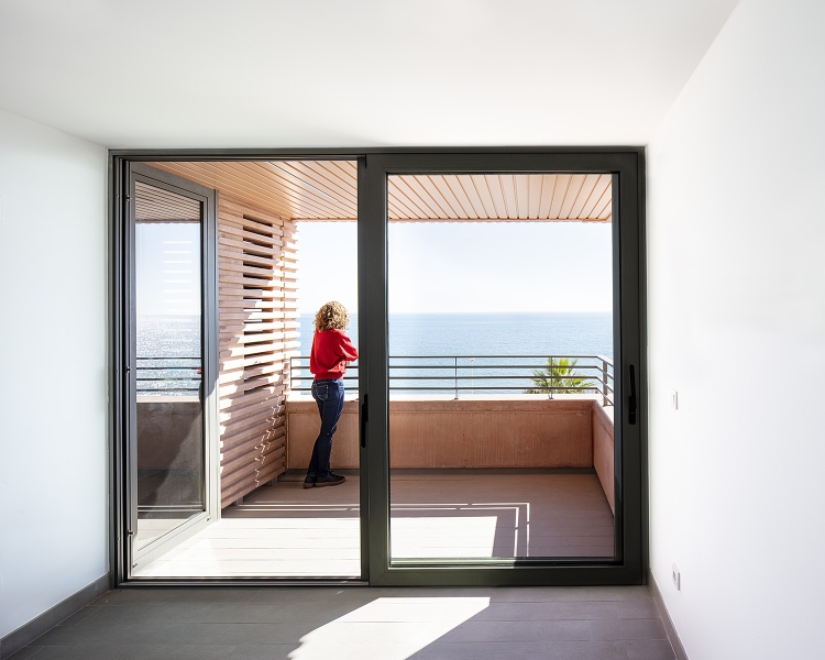 Building of 73 Apartments | Mu&ntilde;oz Miranda Architects