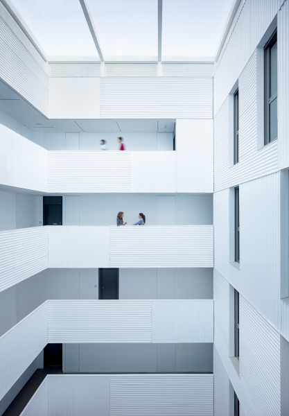 Building of 73 Apartments | Mu&ntilde;oz Miranda Architects